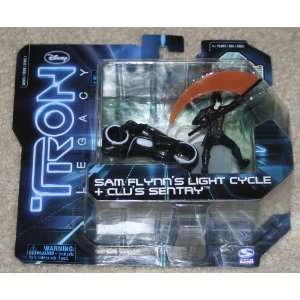   Figure 2Pack Sam Flynns Light Cycle Clus Sentry: Toys & Games