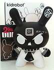 KidRobot Dunny 2011 Huck Gee Zombie Hunter Chase 1 200  