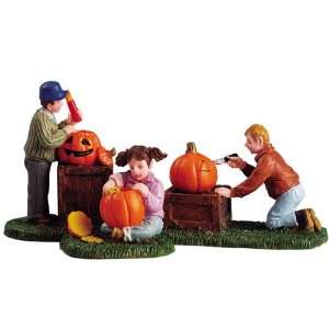   Village Pumpkin Carvers 3 Piece Figurine Set #52009