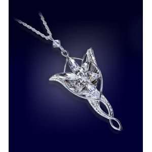   Le Seigneur des Anneaux pendentif Arwen Etoile du Soir Toys & Games