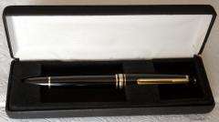 The pen has a medium point nib, that is hand crafted with 14K gold 