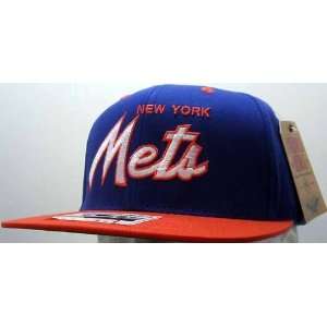  New York Mets Vintage Retro Snapback Cap: Sports 