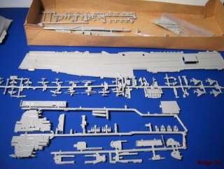 Revell USS Lexington Aircraft Carrier 1450 model Kit  