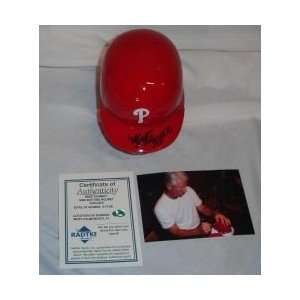  Mike Schmidt Signed Phillies Mini Batting Helmet: Sports 