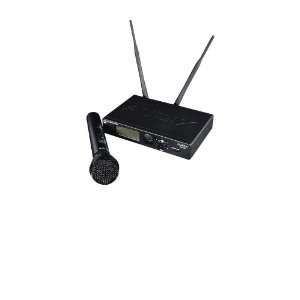   OM7P Dynamic Handheld Wireless System 614 638MHz Musical Instruments