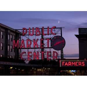 Public Market Center, Seattle, Washington   16x20   Fine Art Gicl??e 