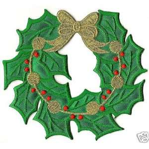  BUY 1 GET 1 OF SAME FREE/Wreath w/Gold   Iron On Applique 