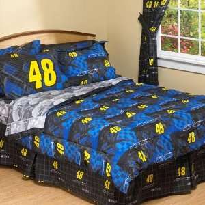  NASCAR Jimmie Johnson #48 Comforter Multi Queen: Home 