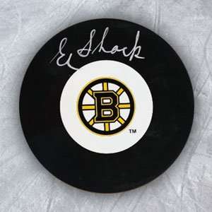  EDDIE SHACK Boston Bruins SIGNED Hockey Puck: Sports 
