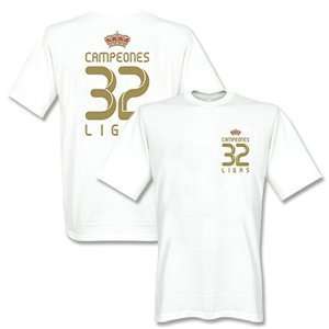  2012 Real Campeones 32 Tee   White: Sports & Outdoors