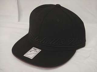 Mitchell & Ness Black on Black Fitted Cap 7 3/8   8 1/4  