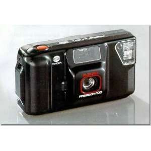  Minolta Freedom 100 Focus Free 35mm Film Camera