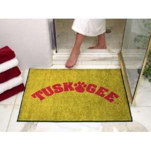  Tuskegee University All Star Rug: Furniture & Decor