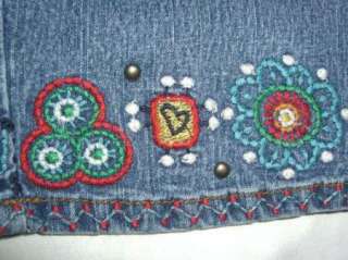 Womens Ruby Road Blue Denim Capris w/Embroidery Sz 12  
