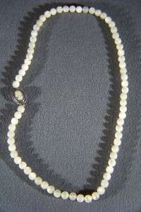 ANTIQUE MOTHER OF PEARL BEAD NECKLACE MOP CAMEO CLASP  