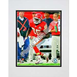   File Kansas City Chiefs Jamaal Charles Matted Photo: Sports & Outdoors