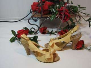 Pretty Mia womens Yellow Gold Sandals Shoes size 6  