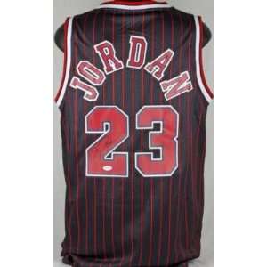   Michael Jordan Uniform   Authentic   Autographed NBA Jerseys: Sports
