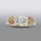 green gold leaves this ring will make your sweetheart smile