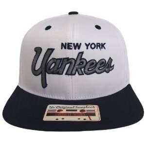  New York Yankees Retro Script 2 Tone Snapback Cap Hat White 
