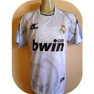   REAL MADRID SOCCER JERSEY SIZE LARGE DSIGN TYPE 2