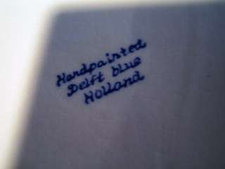 HOLLAND DELFT blue white covered box VINTAGE  
