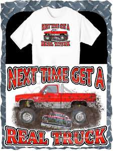 CHEVROLET 4X4 TRUCK CRUSHES FORD TRUCK IN MUD BOGGING PRINTED T SHIRT 