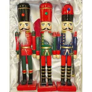   Of 3 Old World Wooden Christmas Nutcrackers 9 #C2834