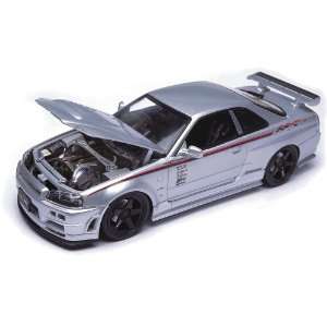  Nissan Skyline GTR Nismo Silver 1/24 Scale Diecast Model: Toys & Games
