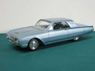 1962 Ford Thunderbird Hardtop in Acapulco Blue Poly
