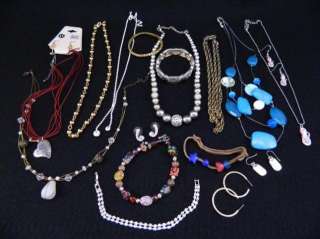 Lot VINTAGE Costume JEWELRY Necklaces EARRINGS Rhinestone GLASS Beaded 
